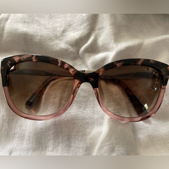 Bobbi Brown The Stella/s DG4 Sunglasses, silver case that includes mirror. - Picture 9 of 11